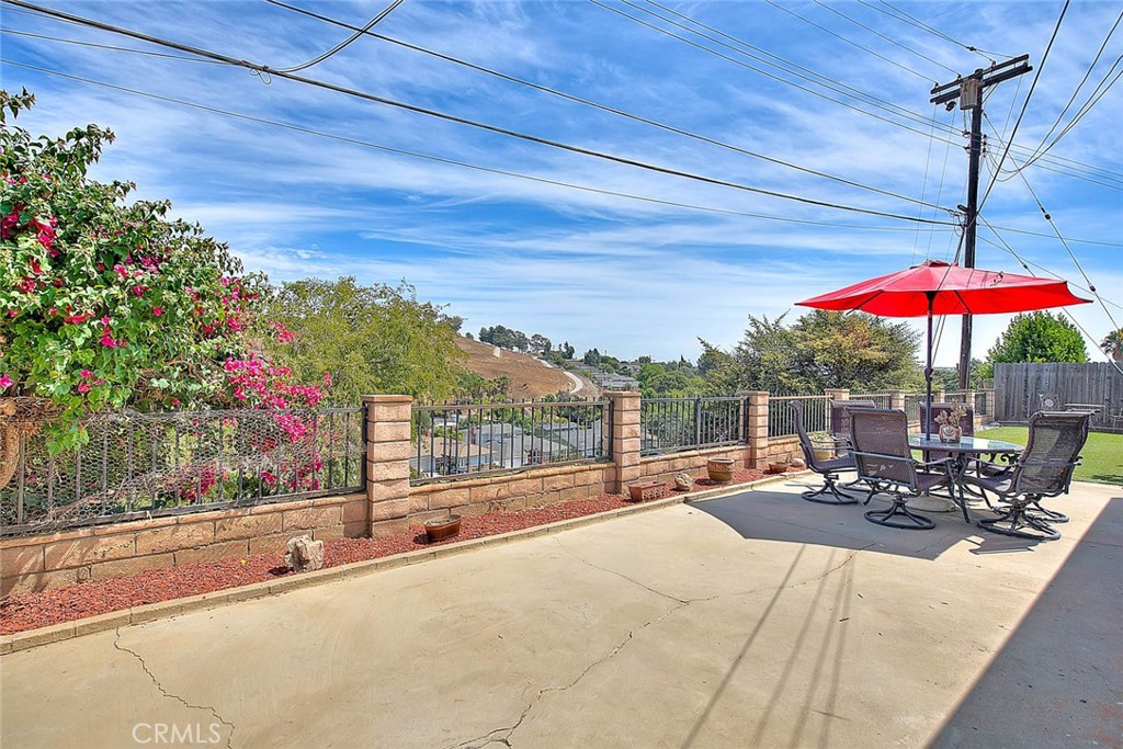 1594 Trumbower Avenue