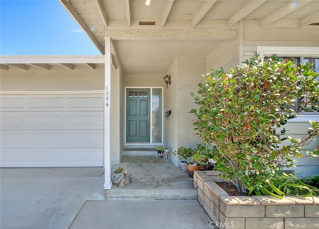 1594 Trumbower Avenue