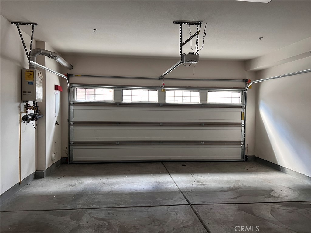 713 S Azusa Avenue C