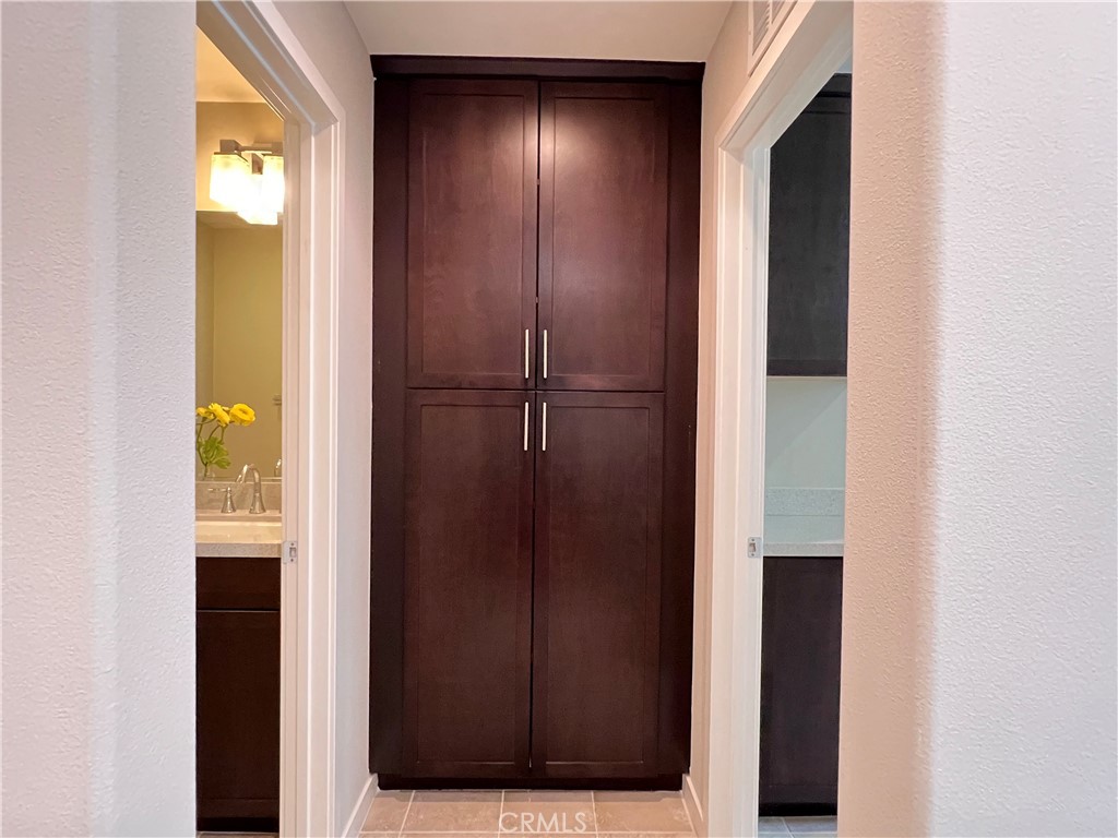 713 S Azusa Avenue C