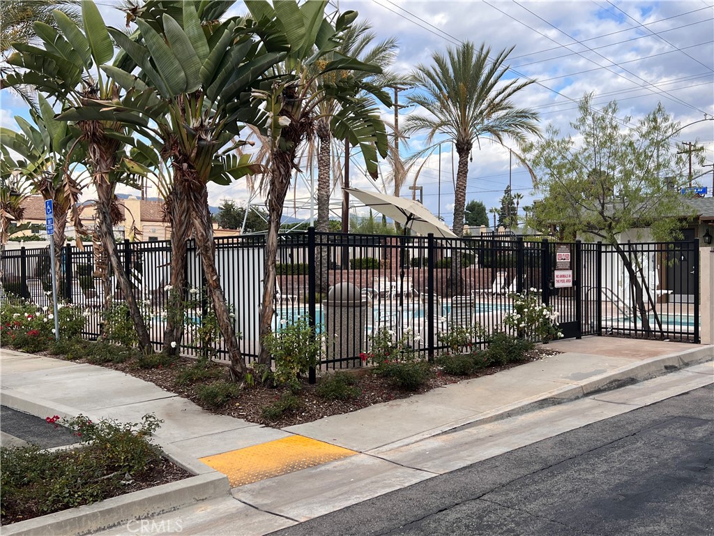 713 S Azusa Avenue C