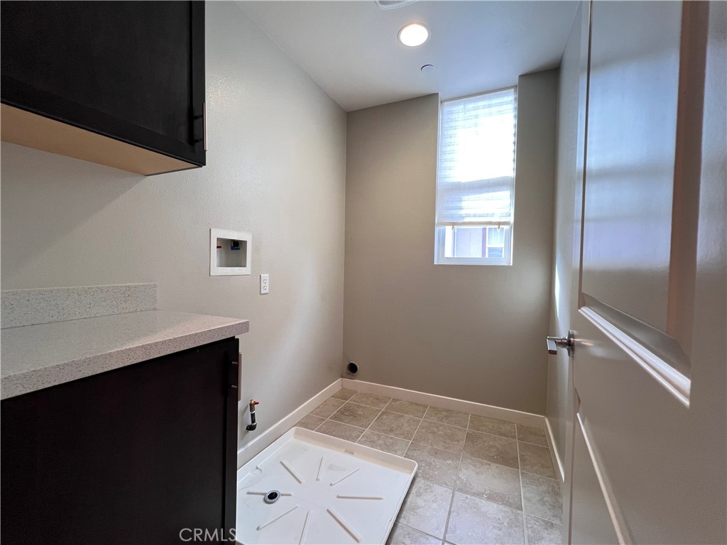 713 S Azusa Avenue C