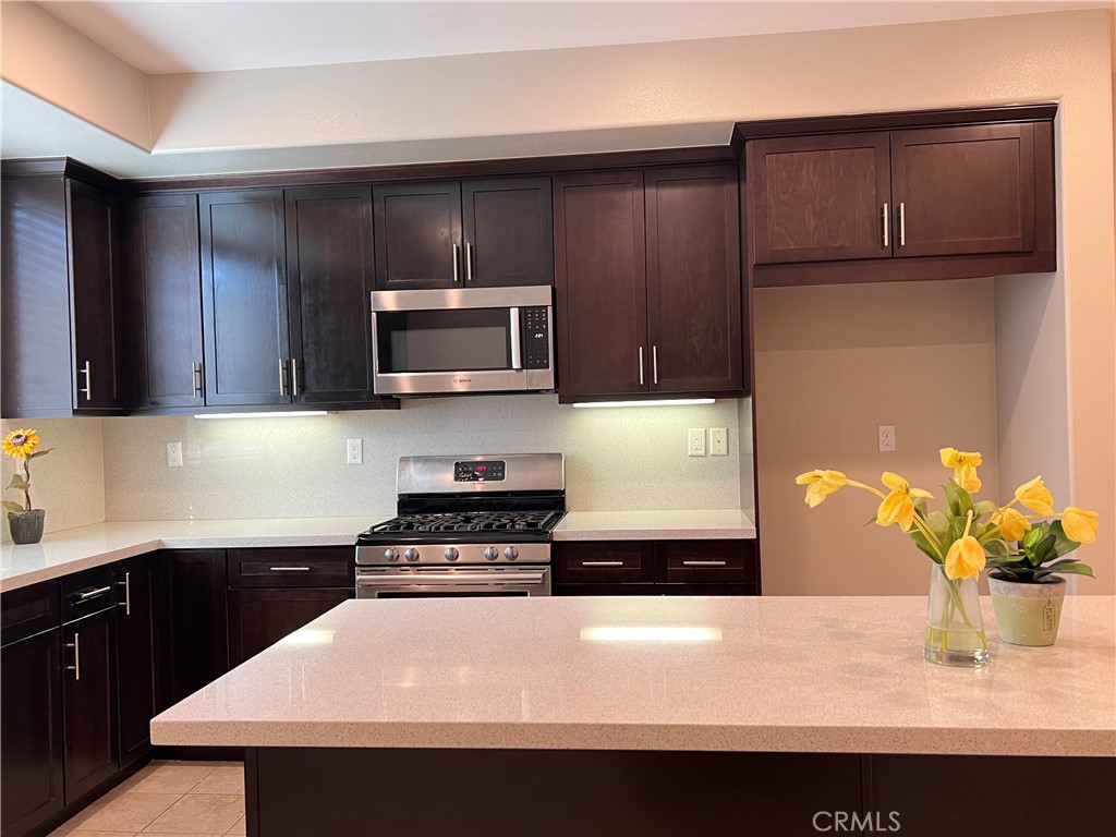 713 S Azusa Avenue C