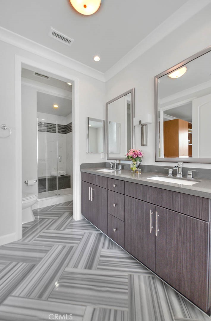 1058 Sunset Boulevard B