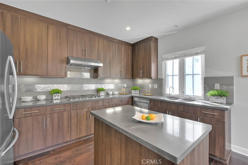 1058 Sunset Boulevard B