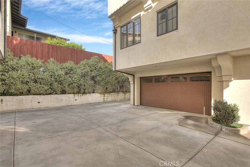 1058 Sunset Boulevard B