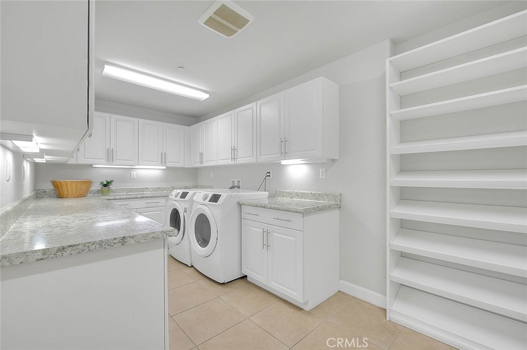 1058 Sunset Boulevard B