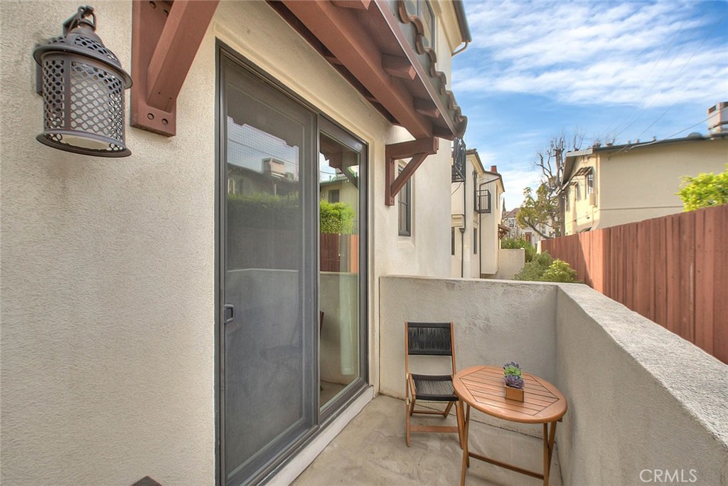 1058 Sunset Boulevard B