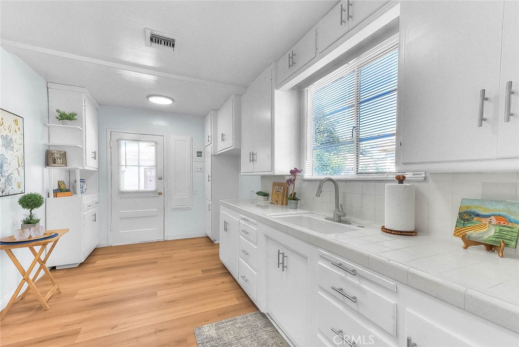 1309 E Norwood Place