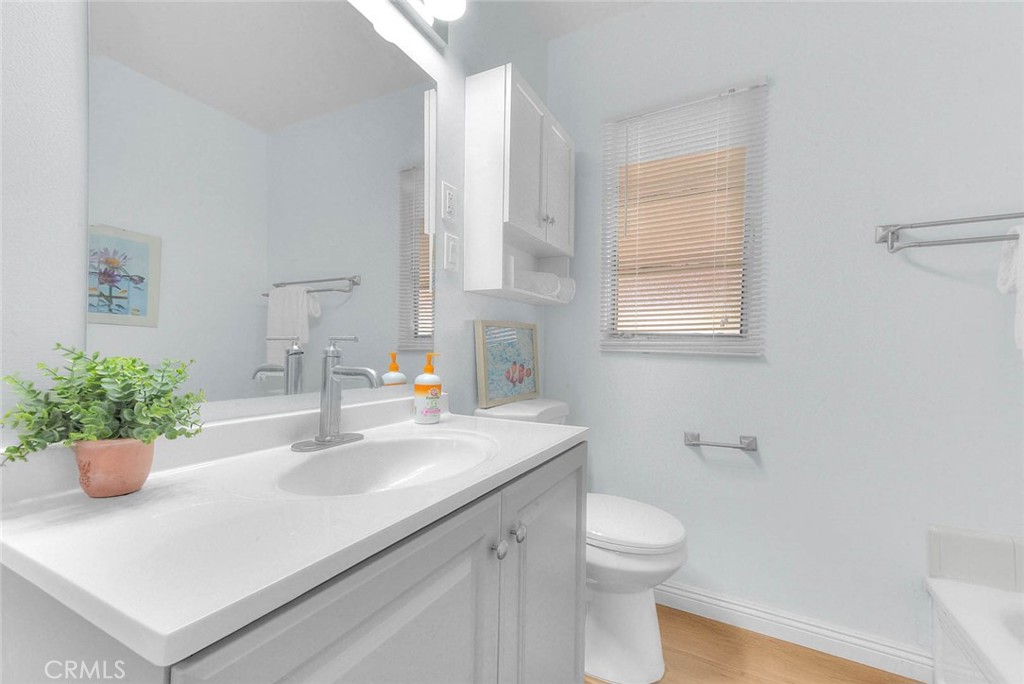 1309 E Norwood Place