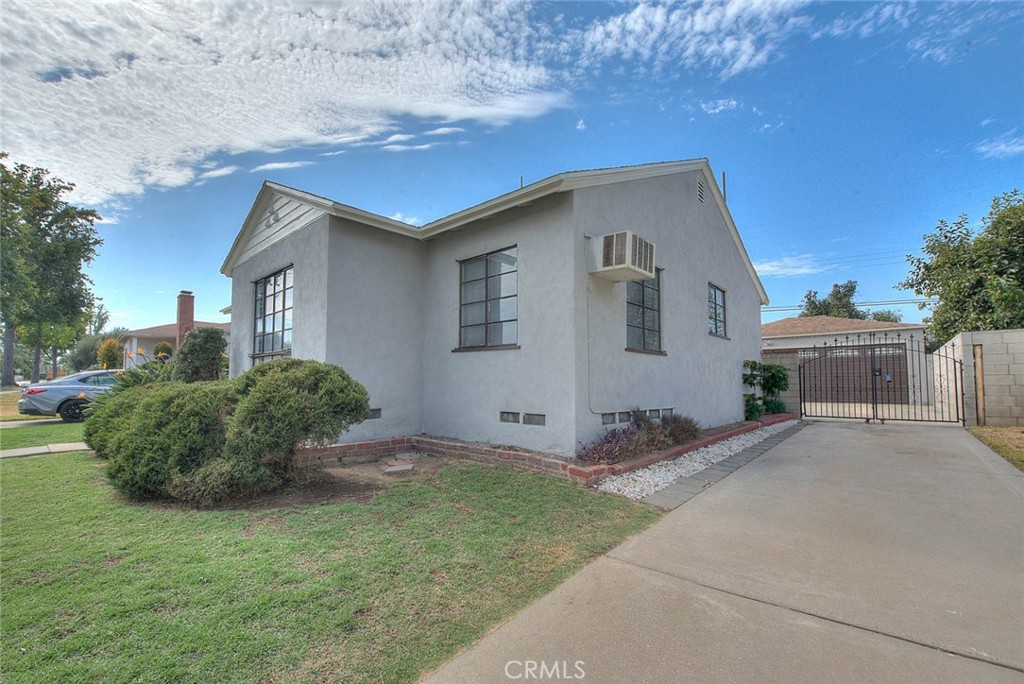 1309 E Norwood Place