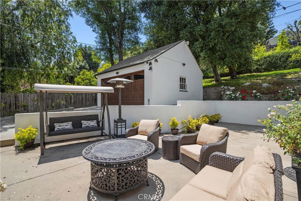 4637 Alveo Road