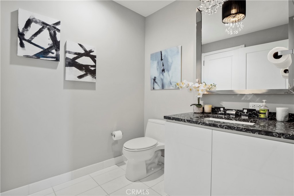 900 W Olympic Boulevard 31A