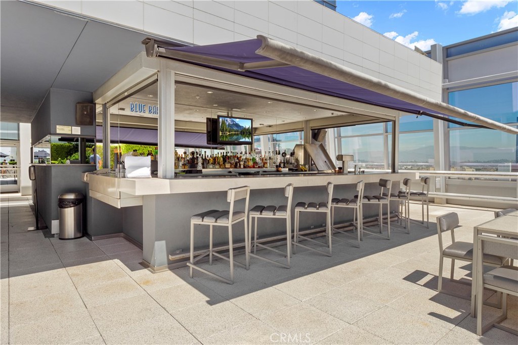 900 W Olympic Boulevard 31A