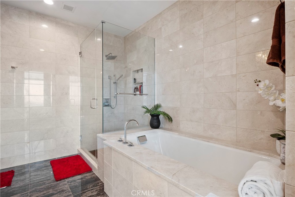 900 W Olympic Boulevard 31A