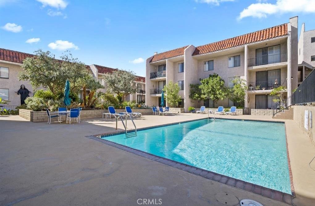 1401 Valley View Road 222