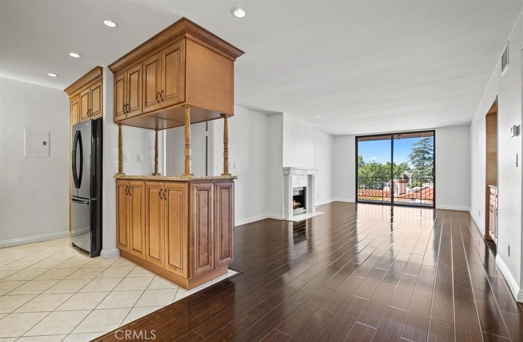 1401 Valley View Road 222