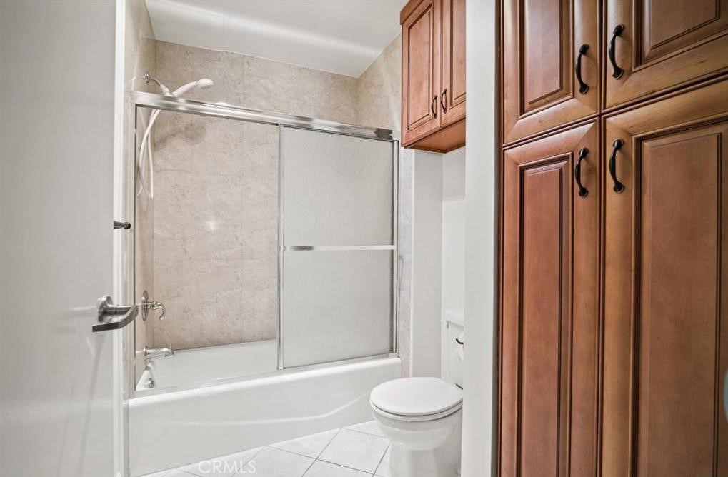 1401 Valley View Road 222