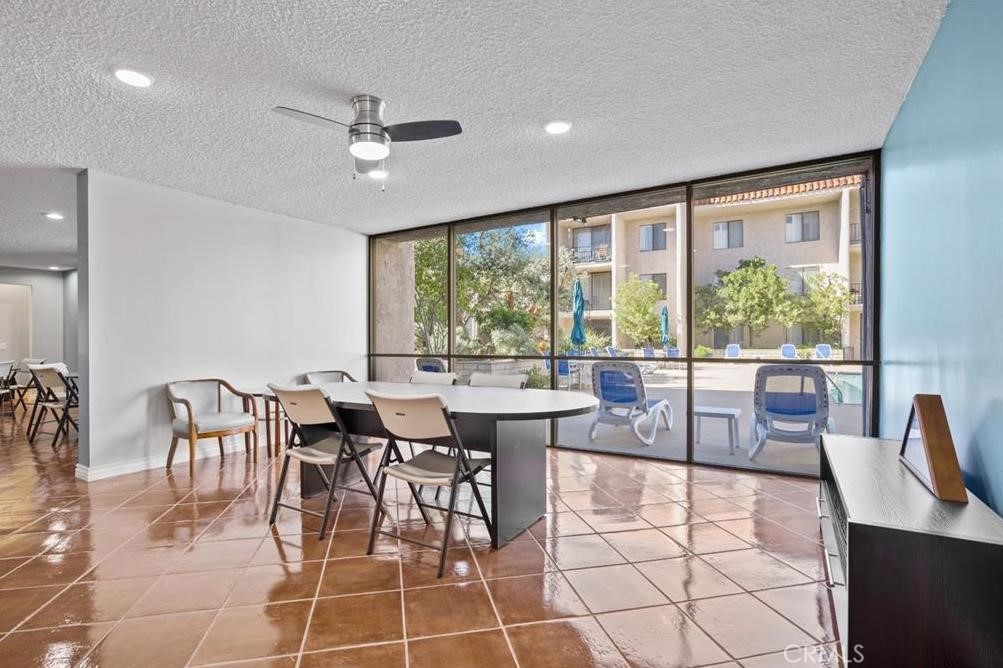 1401 Valley View Road 222