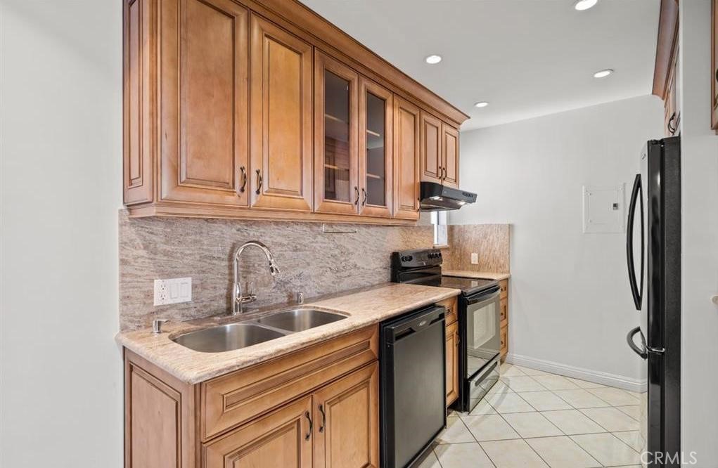 1401 Valley View Road 222