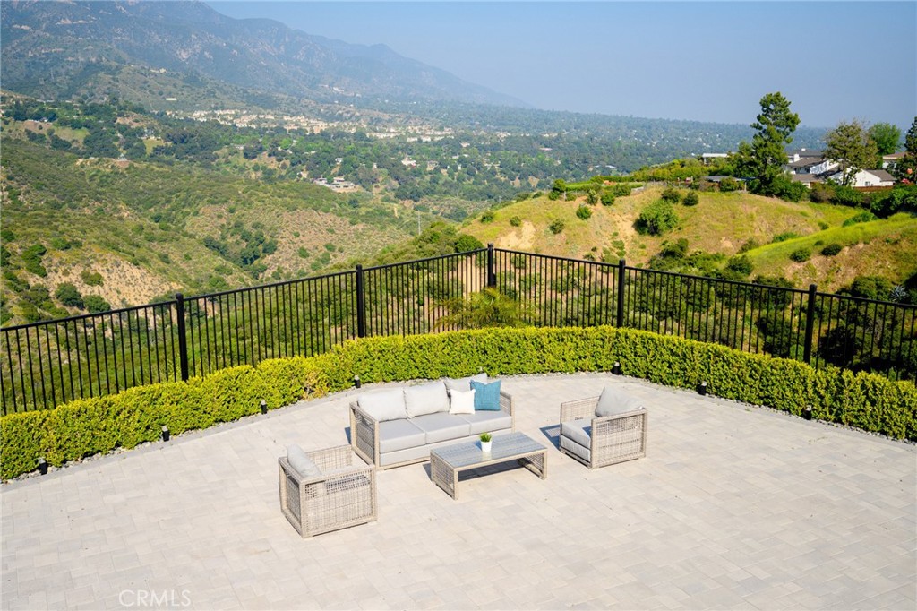 481 Starlight Crest Drive