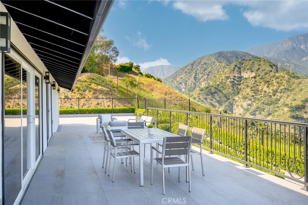 481 Starlight Crest Drive