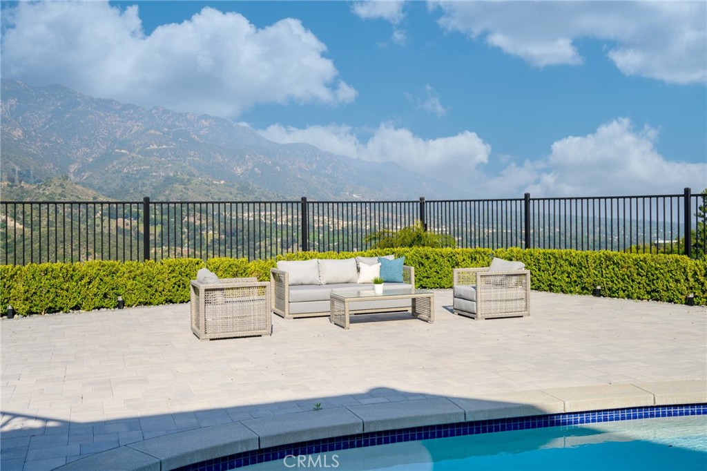 481 Starlight Crest Drive