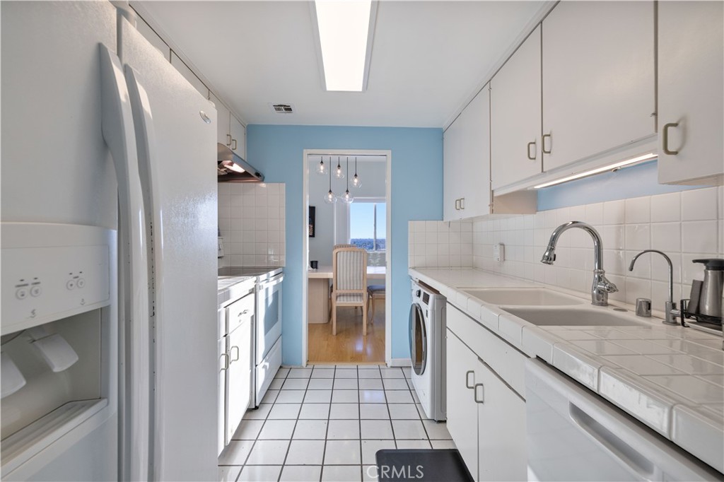 1155 N Brand Blvd 704