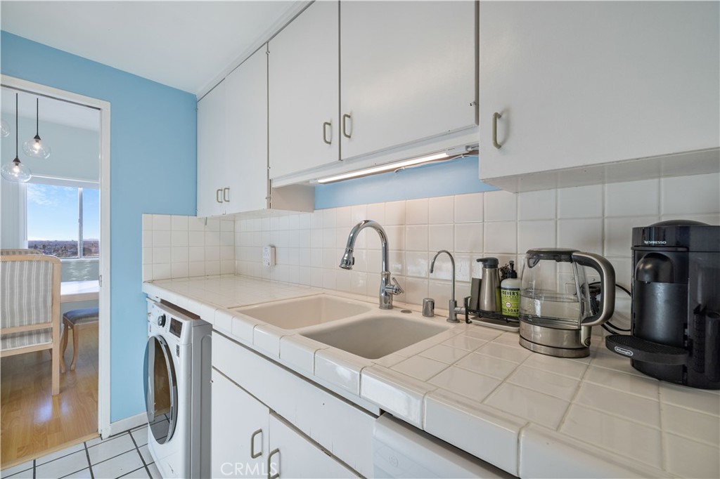 1155 N Brand Blvd 704