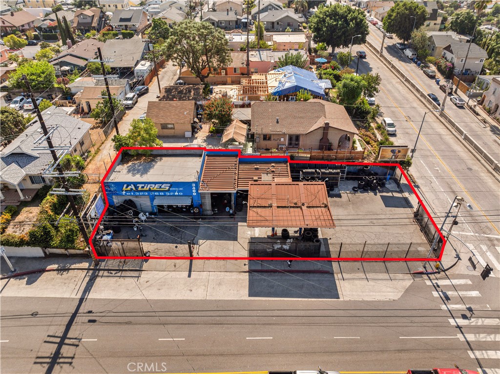 3400 E 4th
