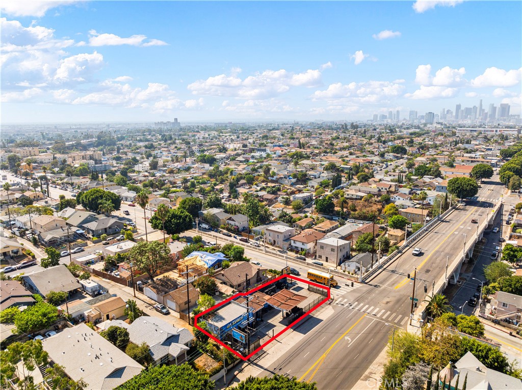 3400 E 4th