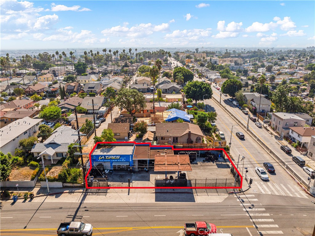 3400 E 4th