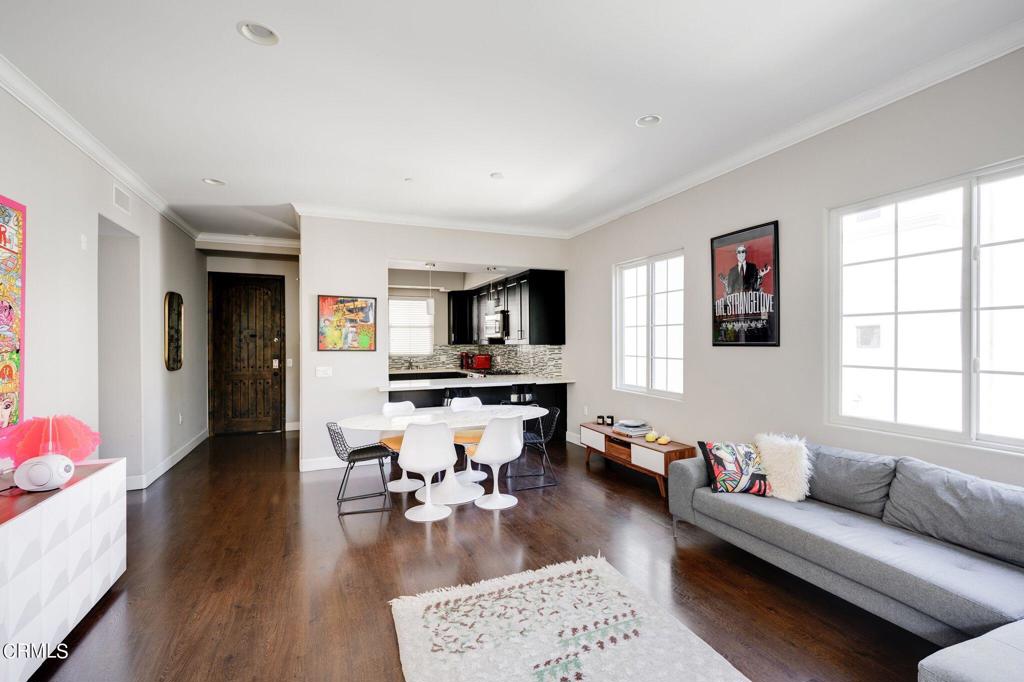 341 W California Avenue 203