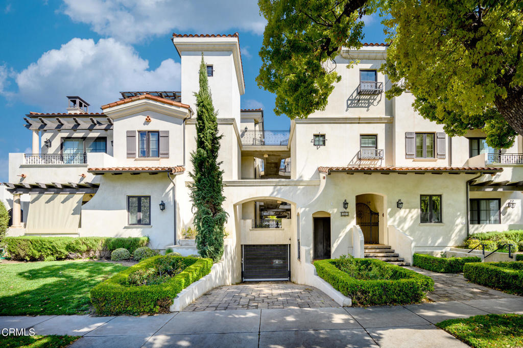 341 W California Avenue 203
