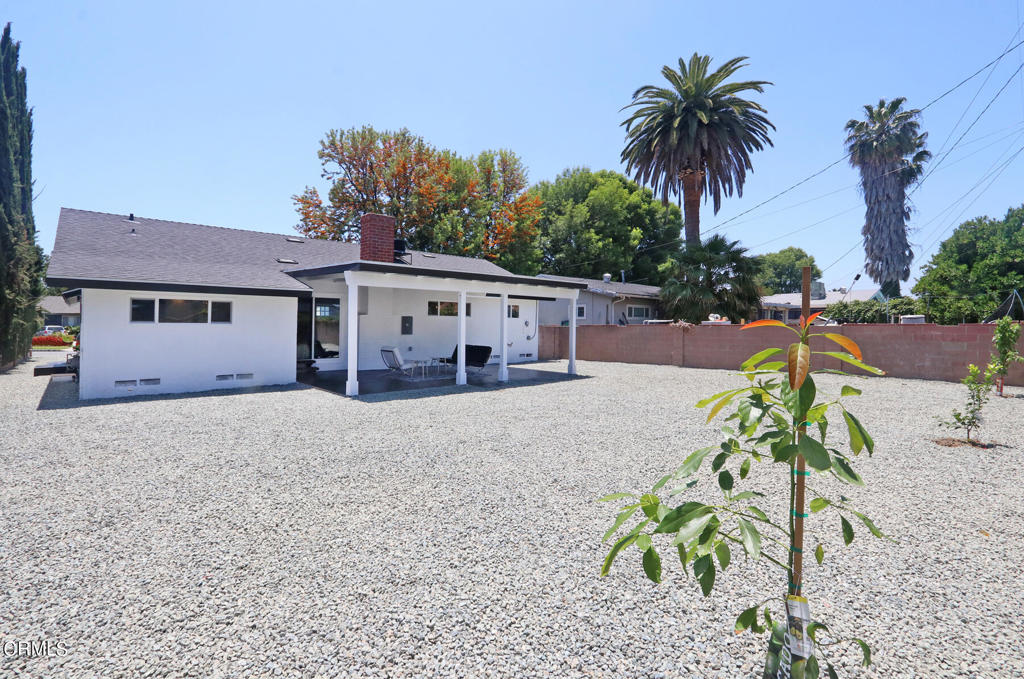 19211 Community Street