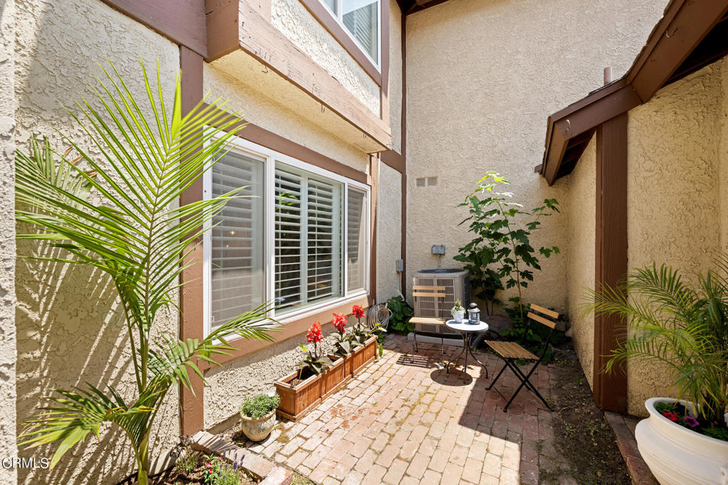 2041 Windsor Circle