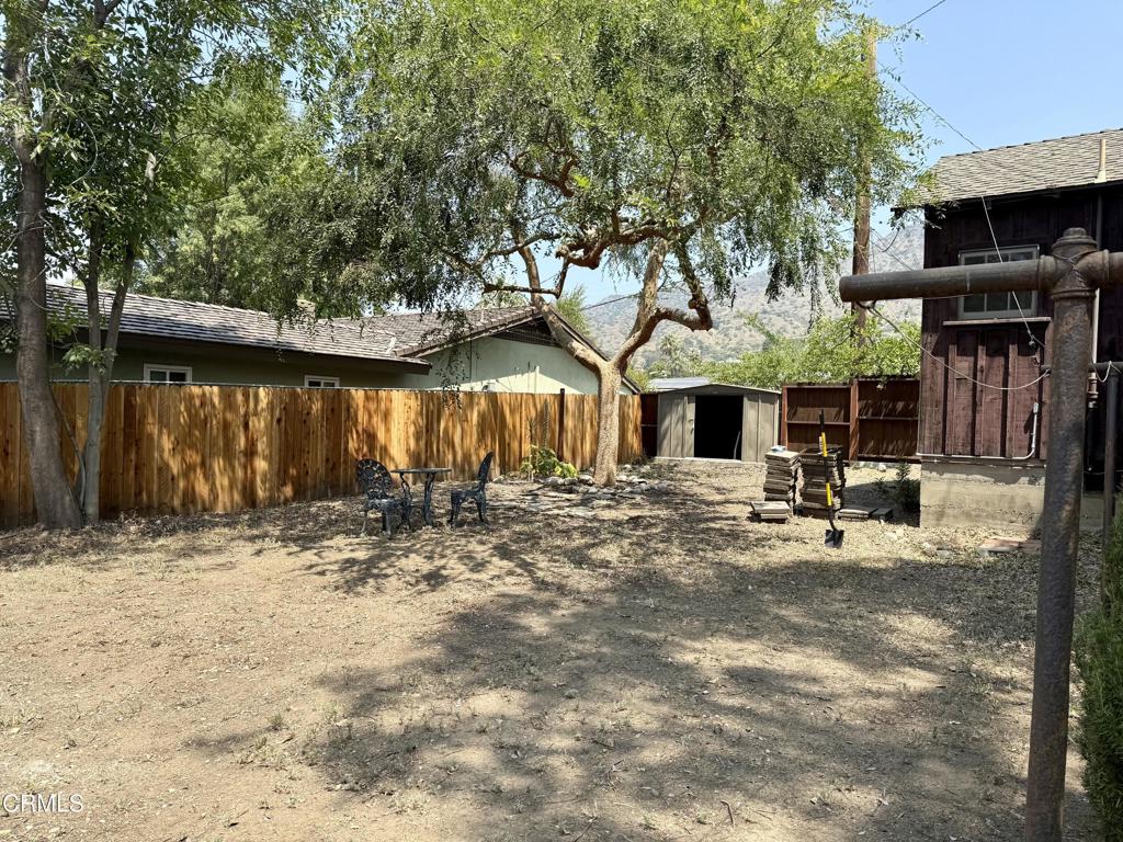 1070 W Milton Drive