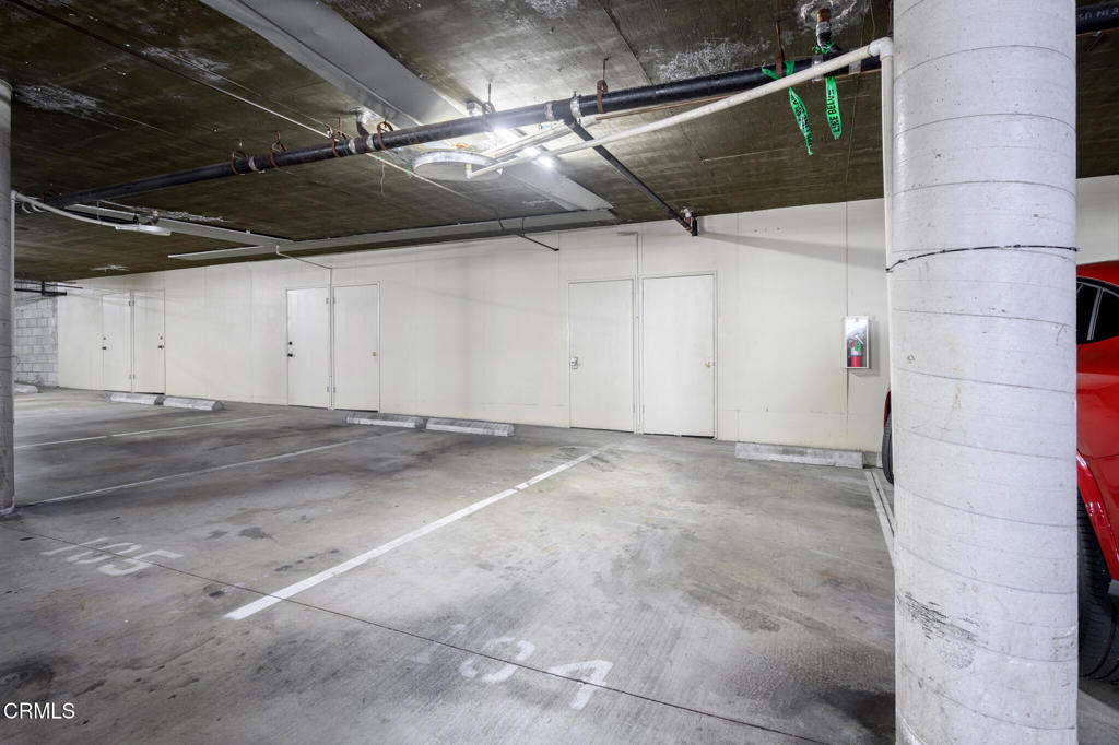125 W Mountain Street 303