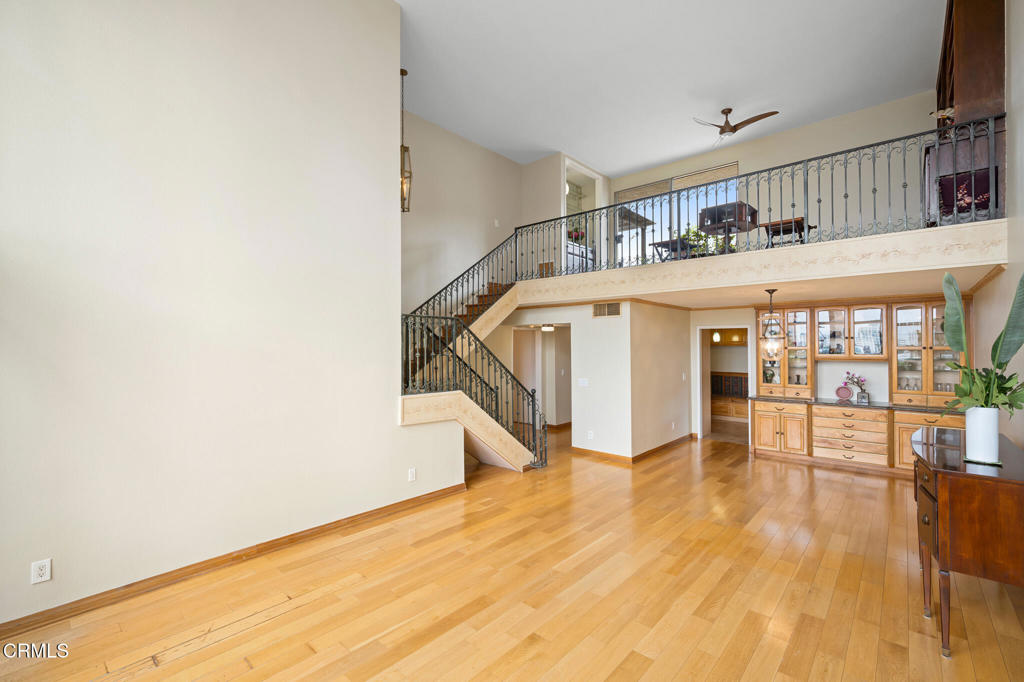 125 W Mountain Street 303