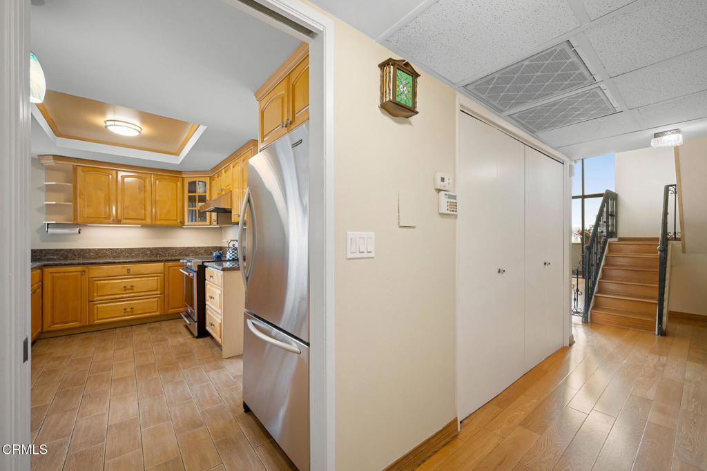 125 W Mountain Street 303