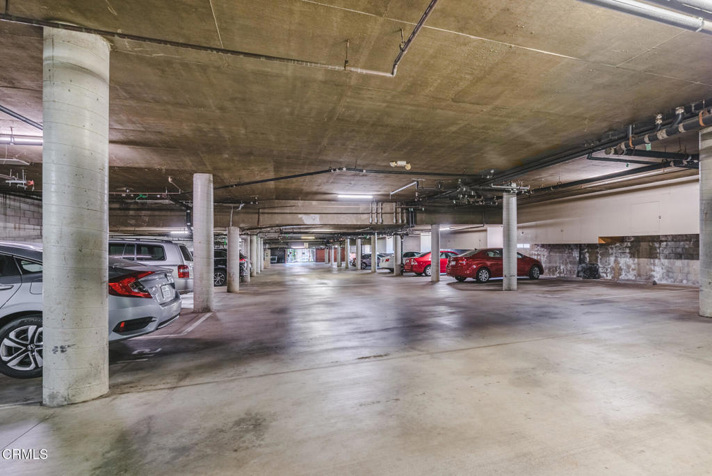 125 W Mountain Street 303