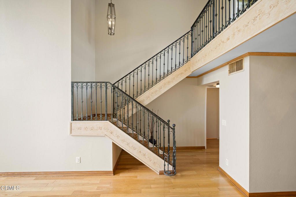 125 W Mountain Street 303