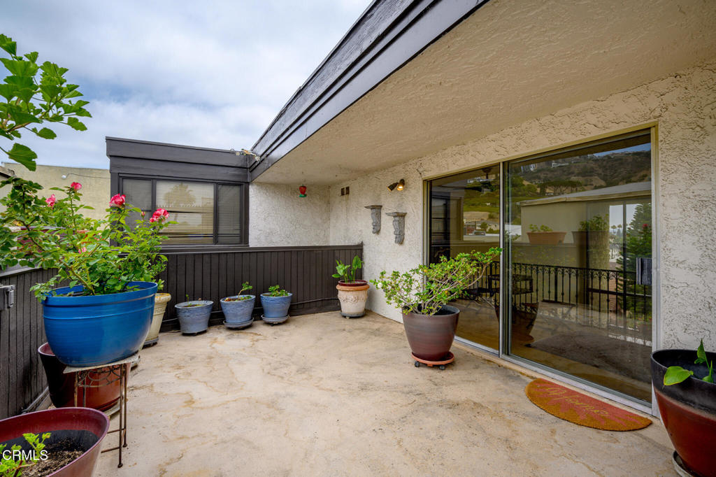 125 W Mountain Street 303
