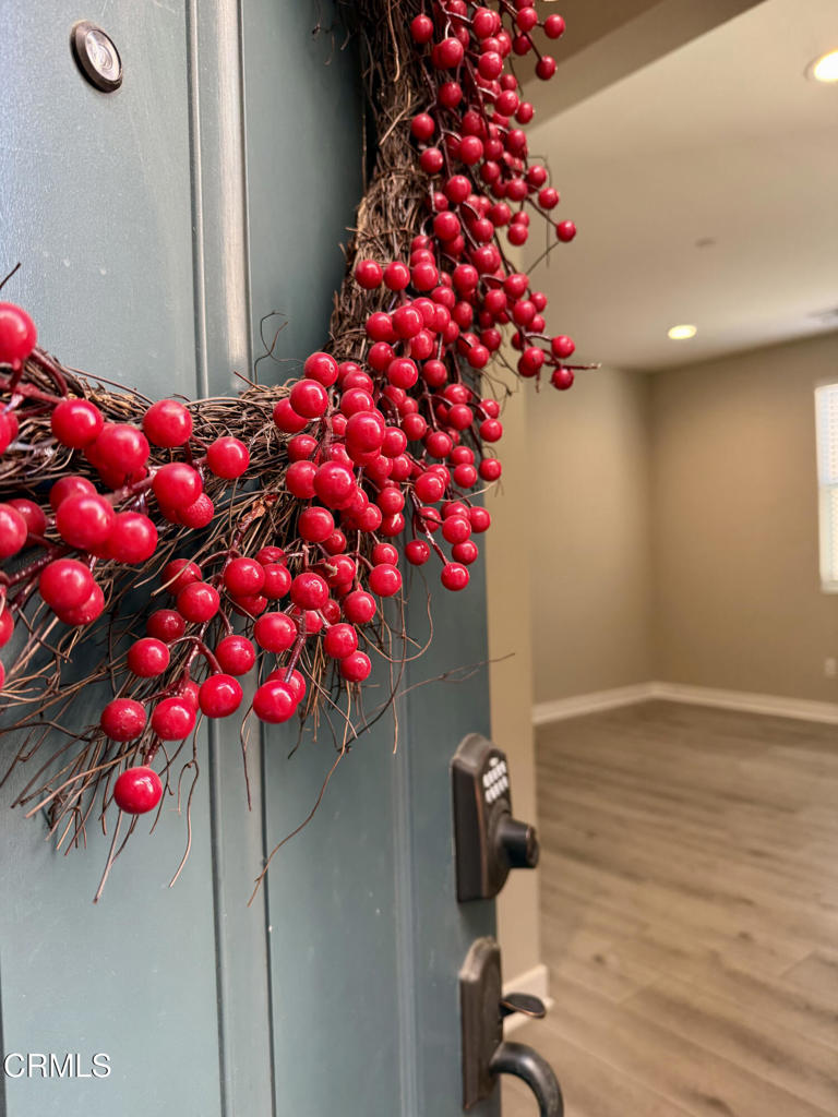 629 W Foothill Boulevard 32