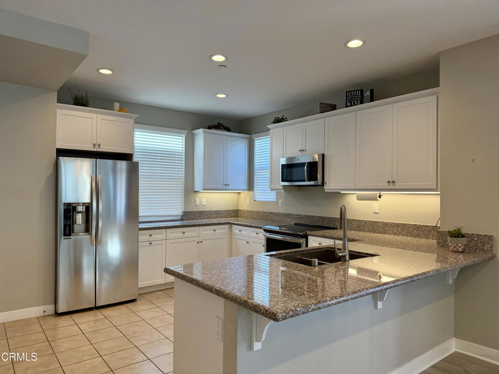 629 W Foothill Boulevard 32