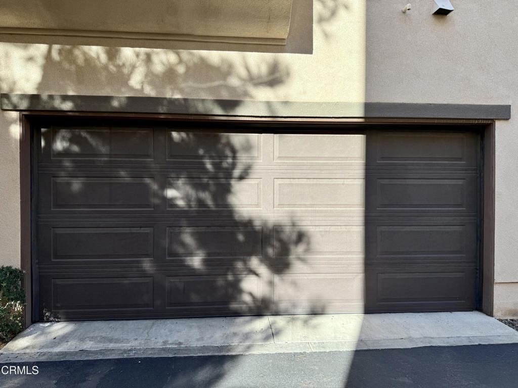 629 W Foothill Boulevard 32