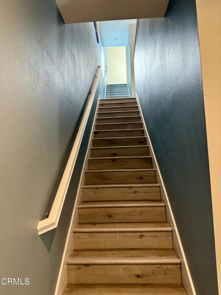 629 W Foothill Boulevard 32