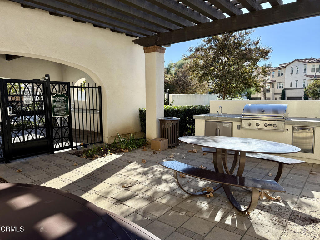 629 W Foothill Boulevard 32