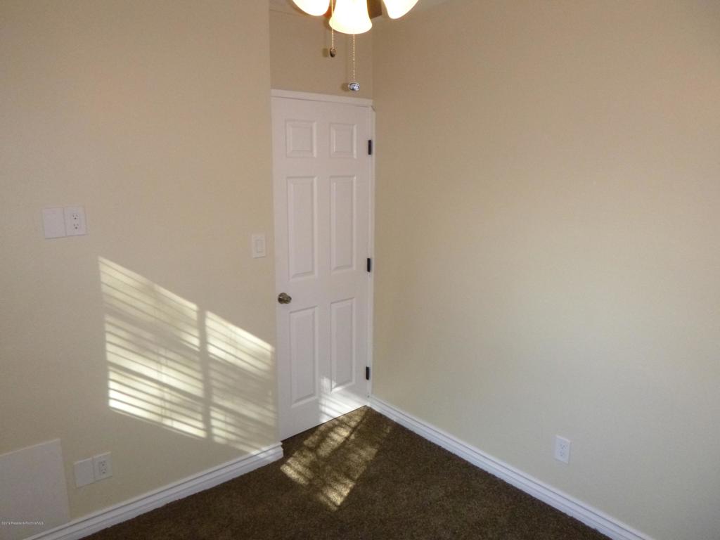 770 W Altadena Drive