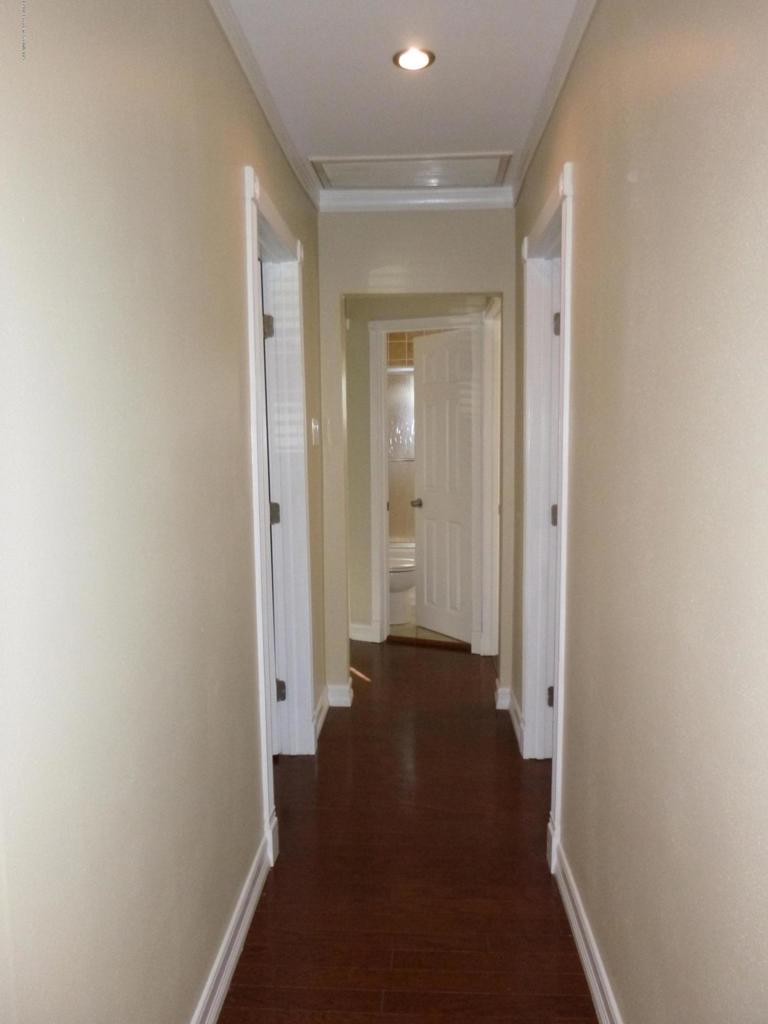 770 W Altadena Drive